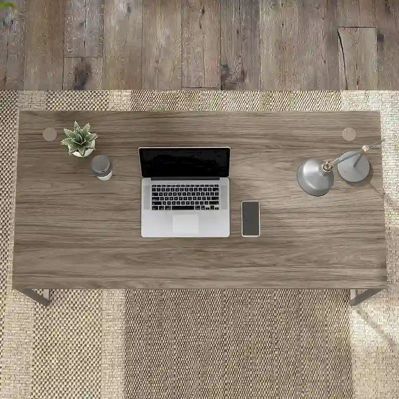Bureau informatique de 60 po avec pattes en métal et gestion des câbles, hickory moderne / noyer noir / gris platine / gris orage / blanc