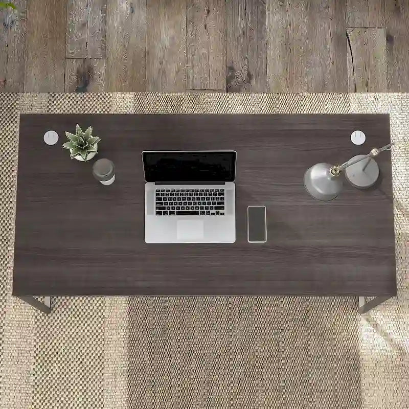 Bureau informatique de 60 po avec pattes en métal et gestion des câbles, hickory moderne / noyer noir / gris platine / gris orage / blanc