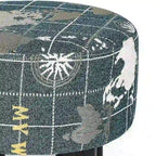 Repose-pieds ottoman rond en tissu avec pieds en plastique, carte du monde gris foncé / bleu