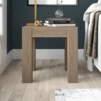 Table d'appoint carrée en MDF de 55,9 cm avec finition aspect bois et pieds à poteaux, aulne blanc / chêne gris vieilli / grain noir