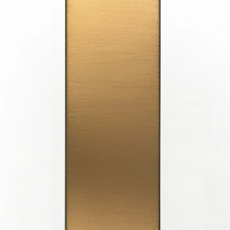 Table d'appoint géométrique en acier et verre avec étagère inférieure, laiton / bronze noirci / noyer laiton