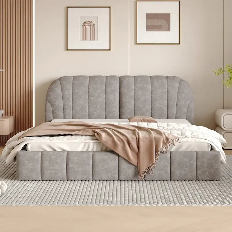 Lit plateforme Queen tapissé avec tête de lit en tissu, gris/beige